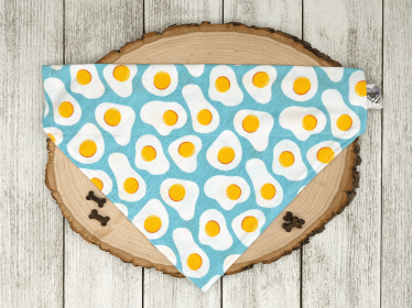 Sunny Side Up Eggs - No Tie Dog Collar Bandana (size: medium)